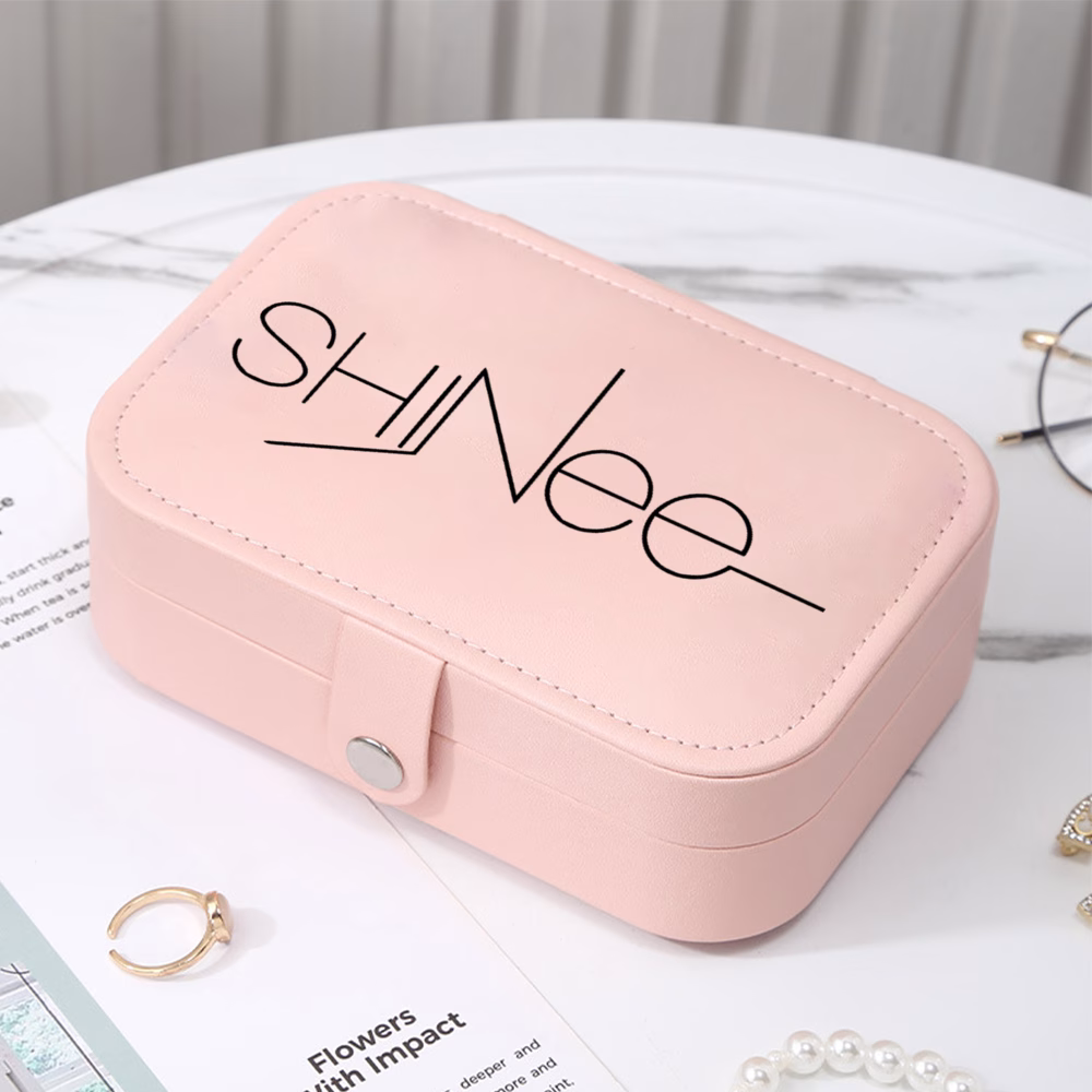 3633cff93737ebcc2efa3de938e9eb35.png Shinee Pink Leather Jewelry Zippered Box - Image 1