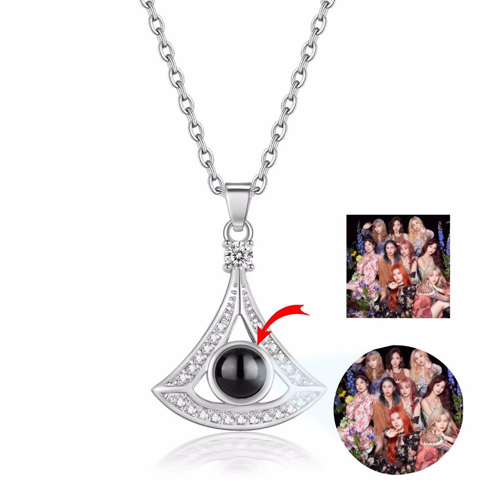 7074f188b566500f1a4d0fb653965c4d.png Twice Fan Shape Projection Necklace - Image 1